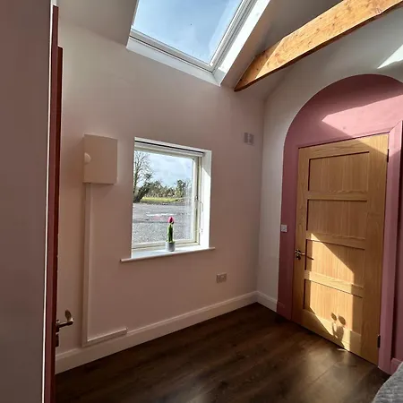 Rushbrooke Apartamento