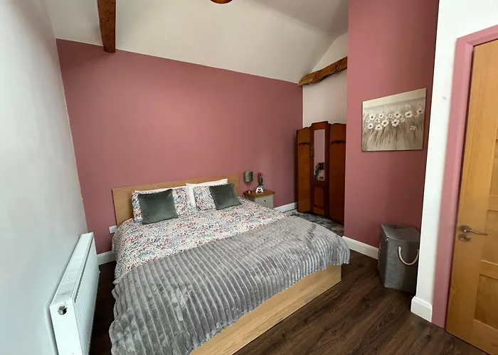 Rushbrooke Apartamento *